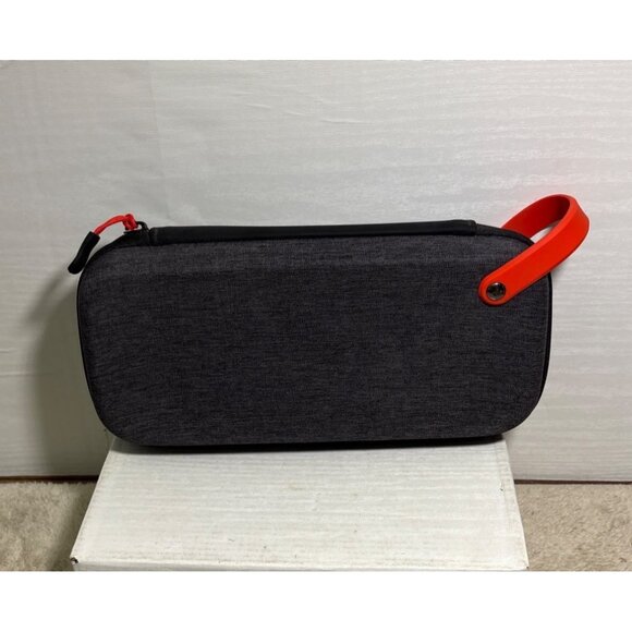 Nintendo Black and Red Carrying Case - Picture 5 of 11
